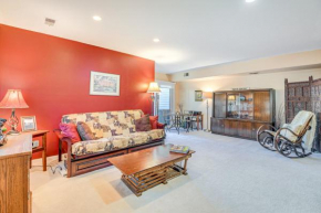 9 Mi to Old Town Alexandria Quaint Condo!